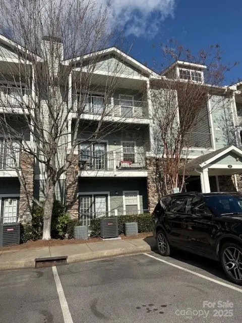 500 Vista Lake Drive #202, Candler, NC 28715 - Image #2