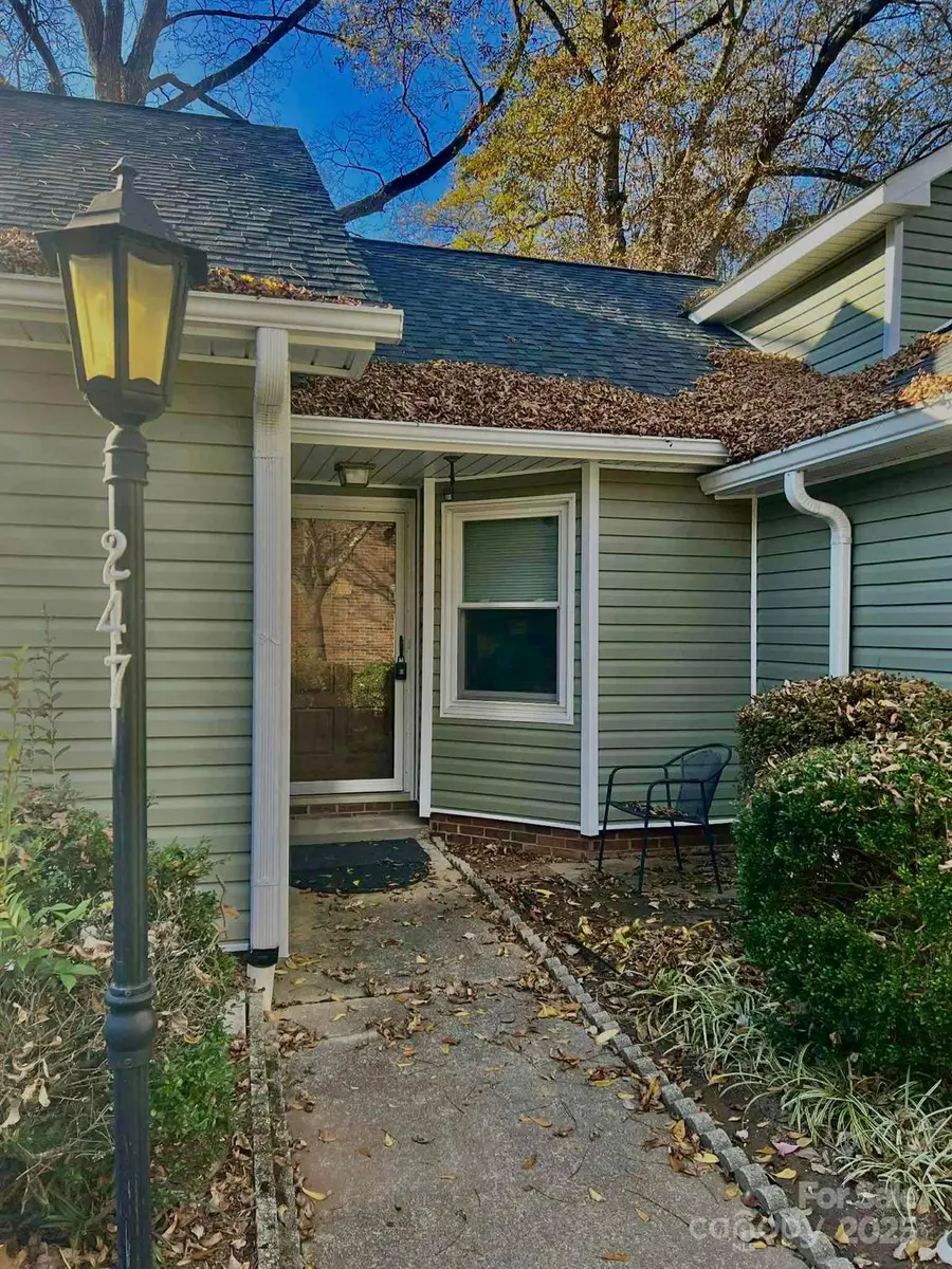 247 5th Avenue Ne #8, Hickory, NC 28601 - Image #3