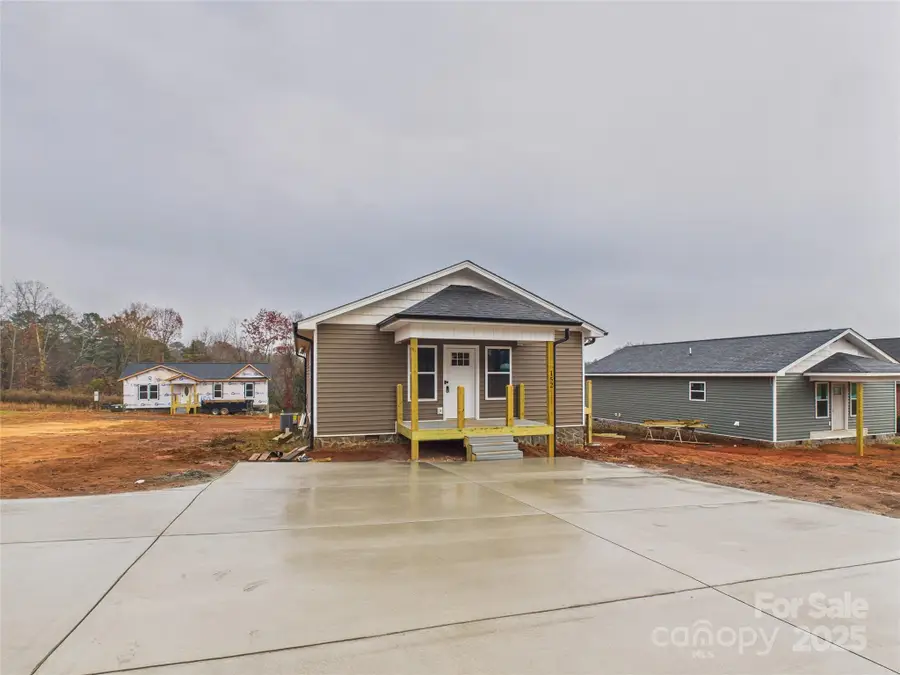 152 Duke Street, Granite Falls, NC 28613 - Image #2