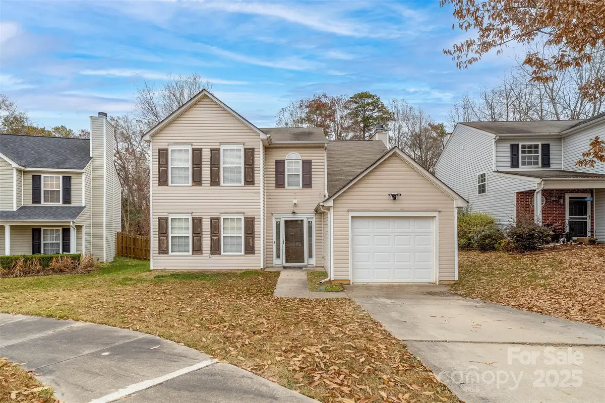 10338 Covingtonwood Drive, Charlotte, NC 28214 - Image #1