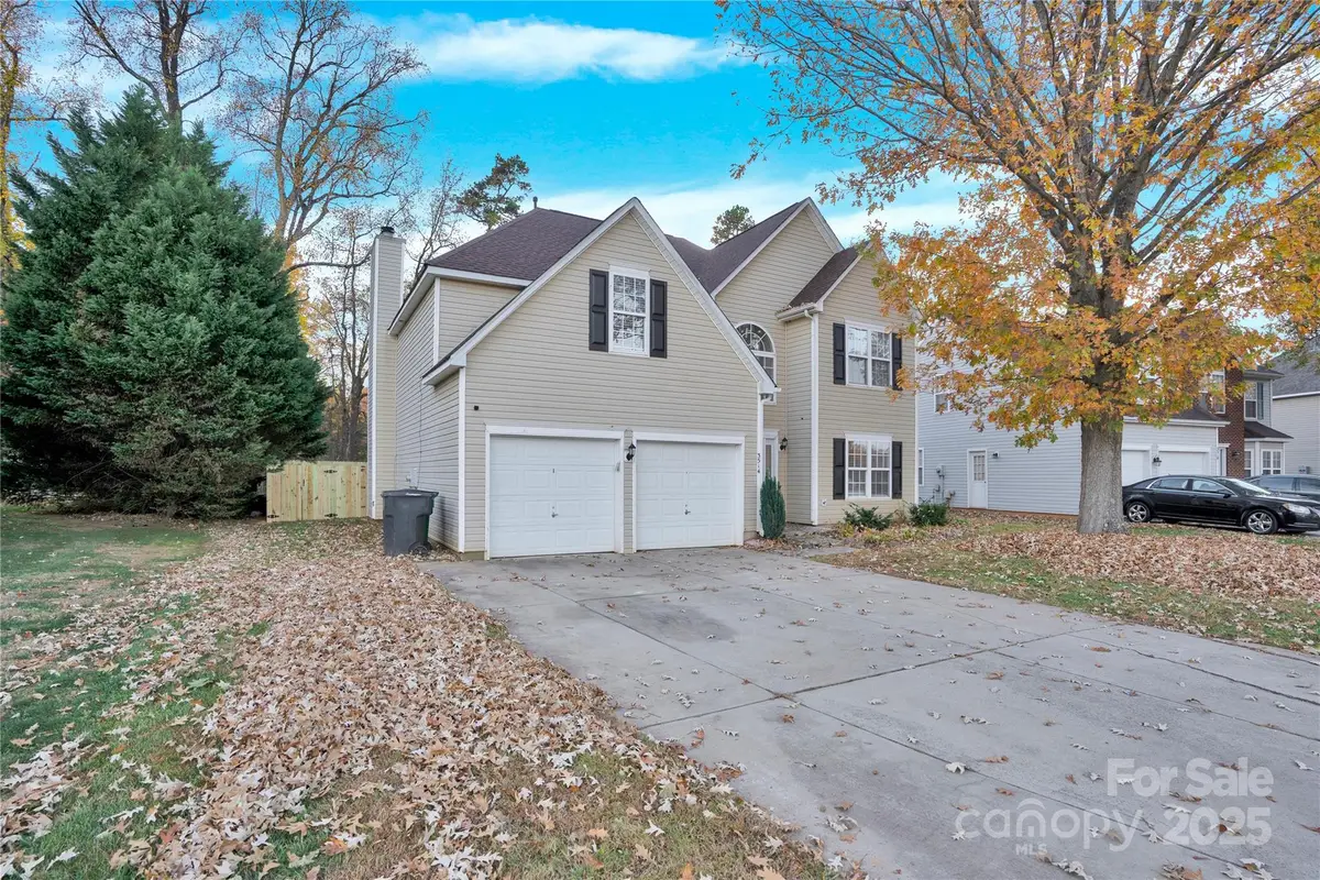 3514 Valerie Drive, Charlotte, NC 28216 - Image #1