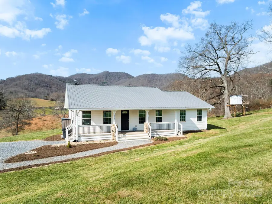 3367 Thickety Road, Clyde, NC 28721 - Image #2