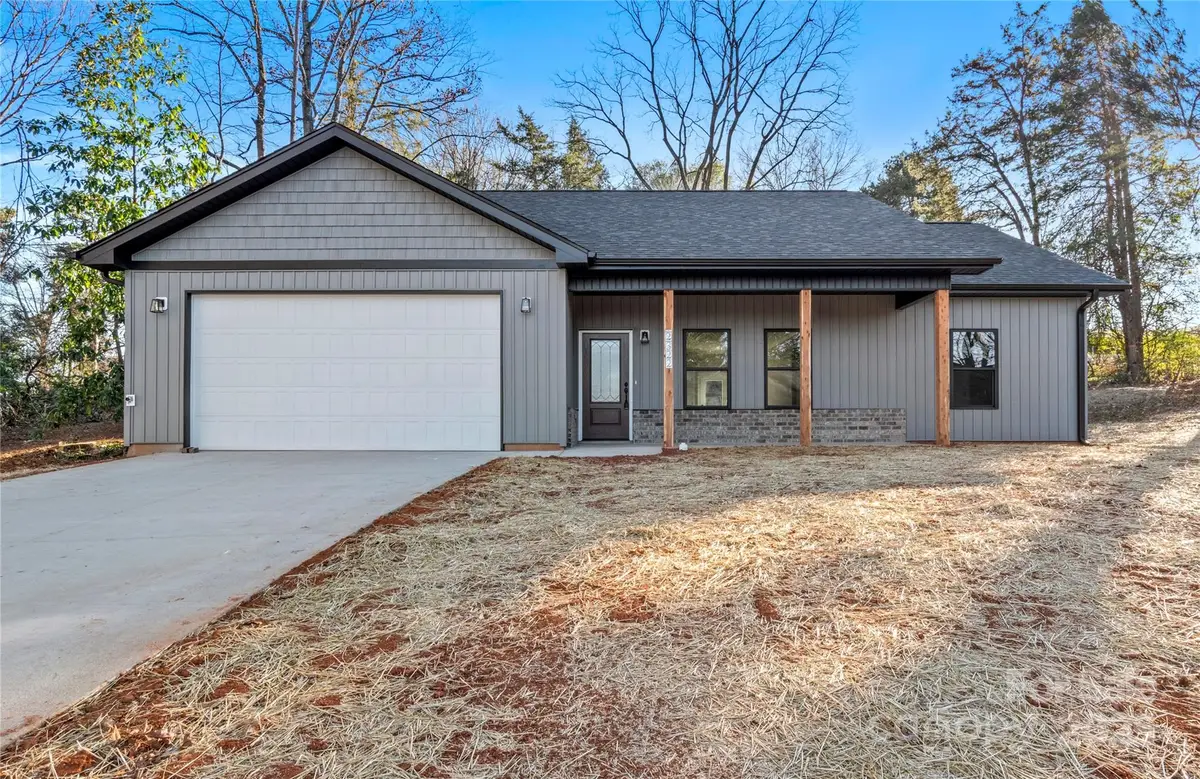 2322 Summerlin Street, Winston Salem, NC 27103 - Image #1