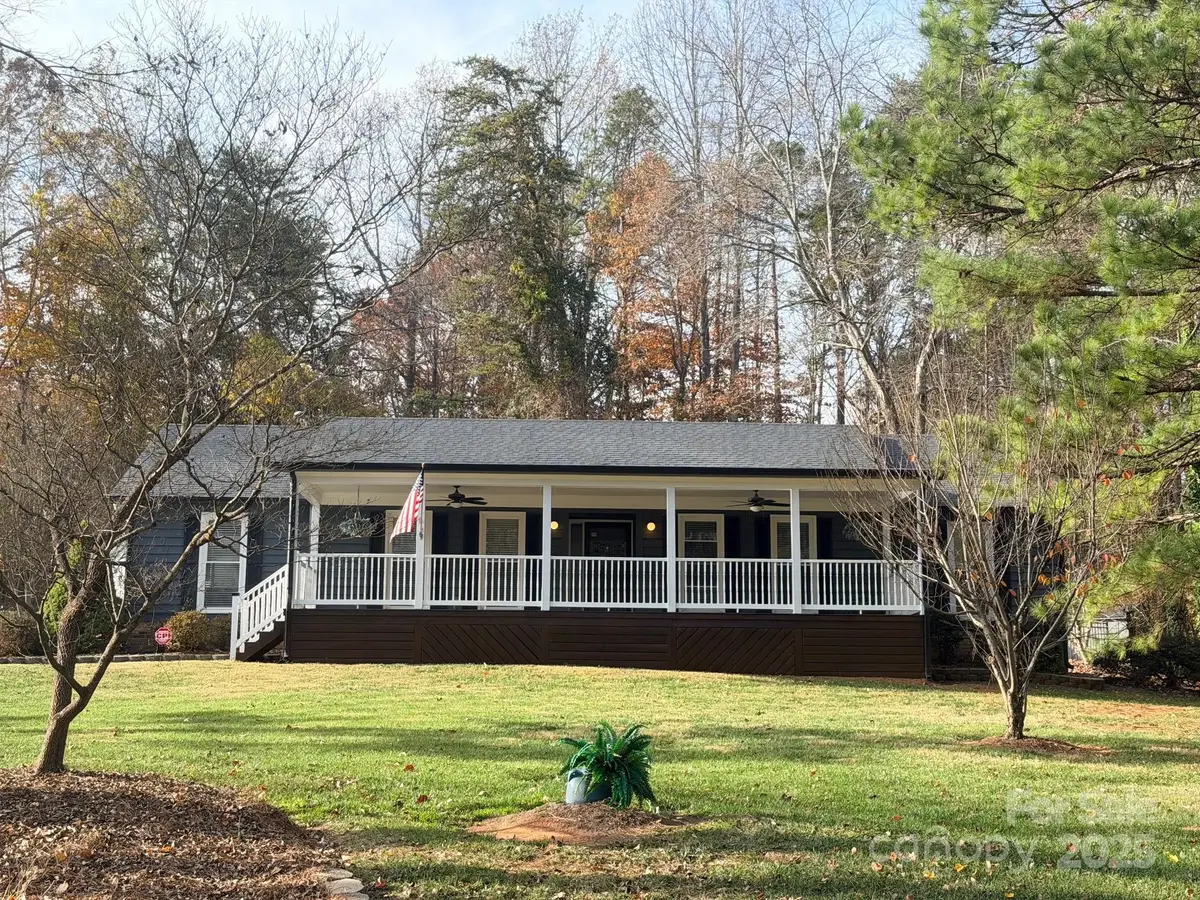 9401 Elvis Drive, Charlotte, NC 28215 - Image #1
