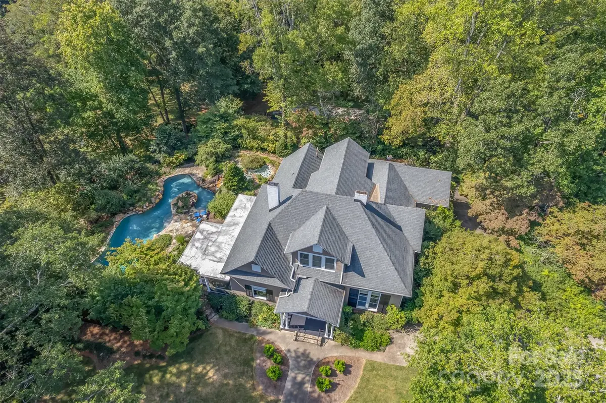 447 N Washington Street, Rutherfordton, NC 28139 - Image #1