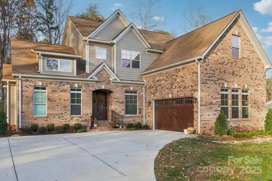 832 Bellegray Road, Clover, SC 29710 - Image #2