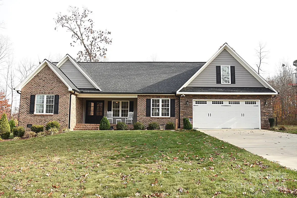 2124 Layton Lane, Newton, NC 28658 - Image #1