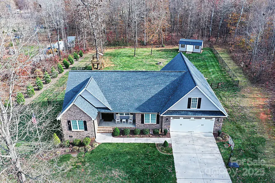 2124 Layton Lane, Newton, NC 28658 - Image #2