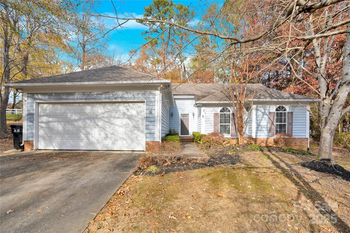 10402 Rolling Glen Court, Charlotte, NC 28214 - Image #1