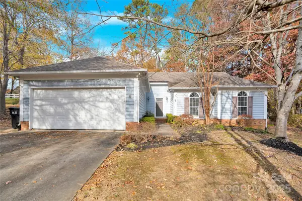 10402 Rolling Glen Court, Charlotte, NC 28214