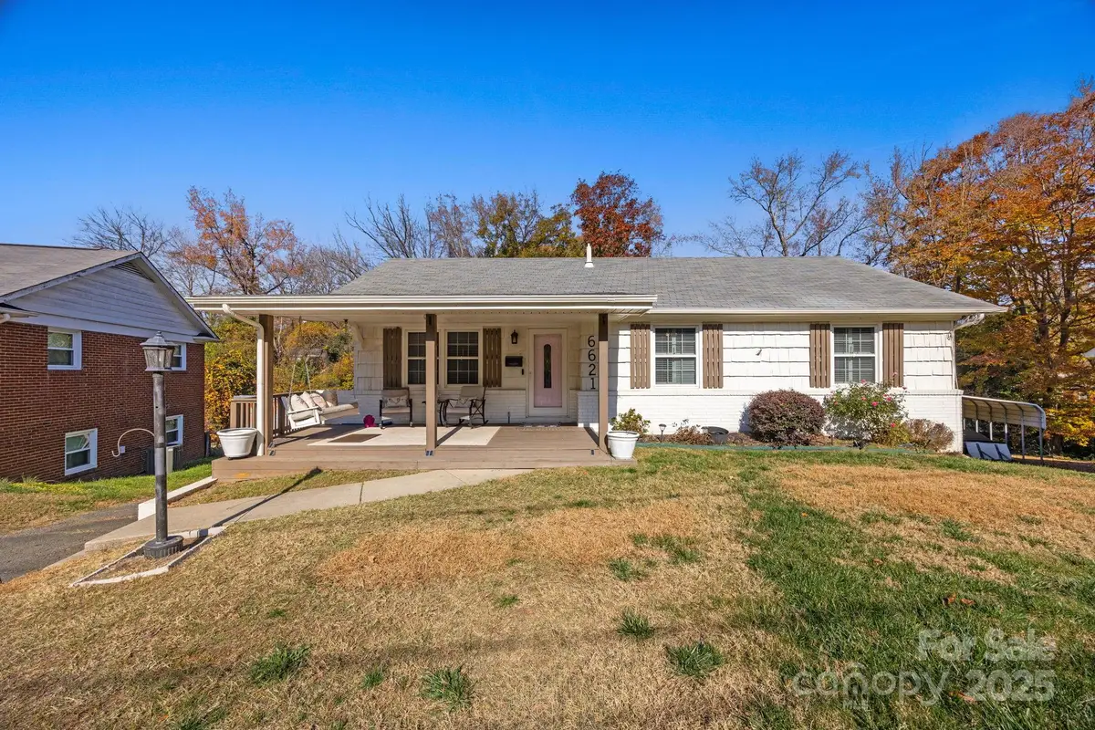 6621 Starcrest Drive, Charlotte, NC 28210 - Image #1