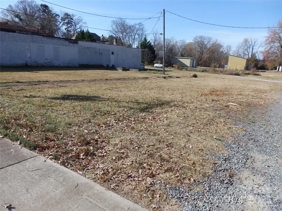 166 S Main Street, Denton, NC 27239 - Image #2