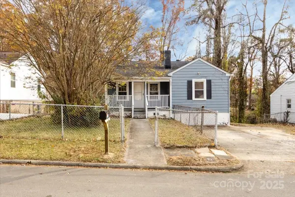 1027 Holland Avenue, Gastonia, NC 28052
