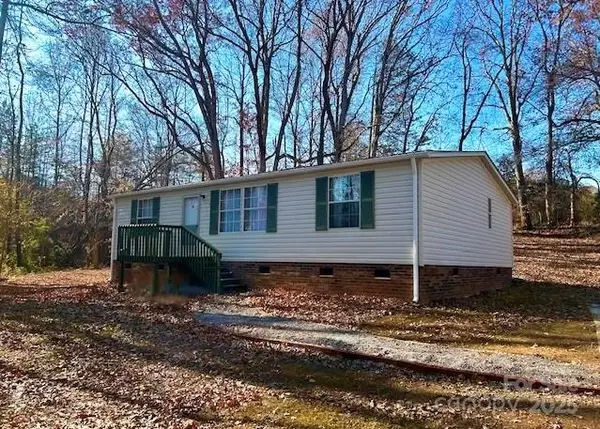 3355 Stony Brook Circle, Newton, NC 28658