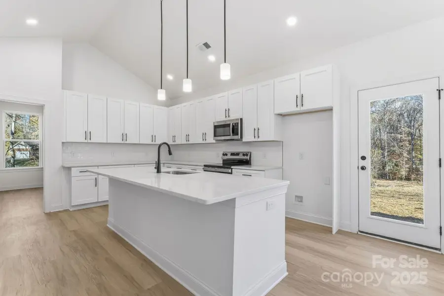 1216 Waterford Drive, Lincolnton, NC 28092 - Image #2