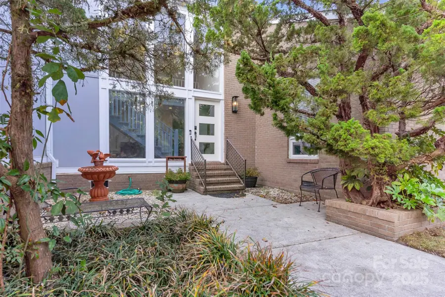 1021 Parkwood Drive Ne, Leland, NC 28451 - Image #2