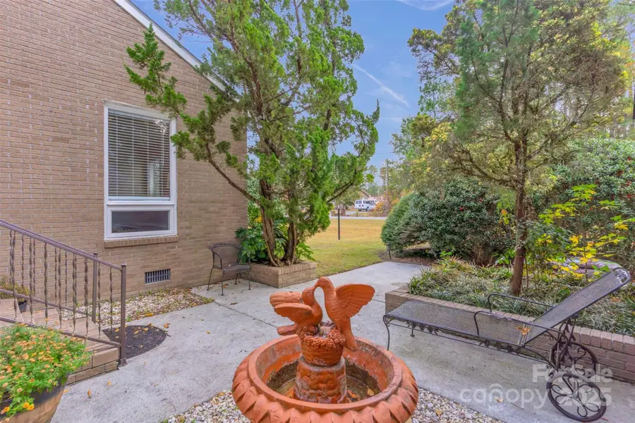 1021 Parkwood Drive Ne, Leland, NC 28451 - Image #3