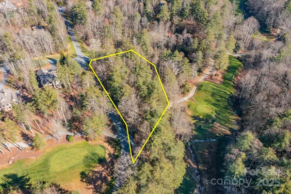139 Chattooga Run #221, Hendersonville, NC 28739