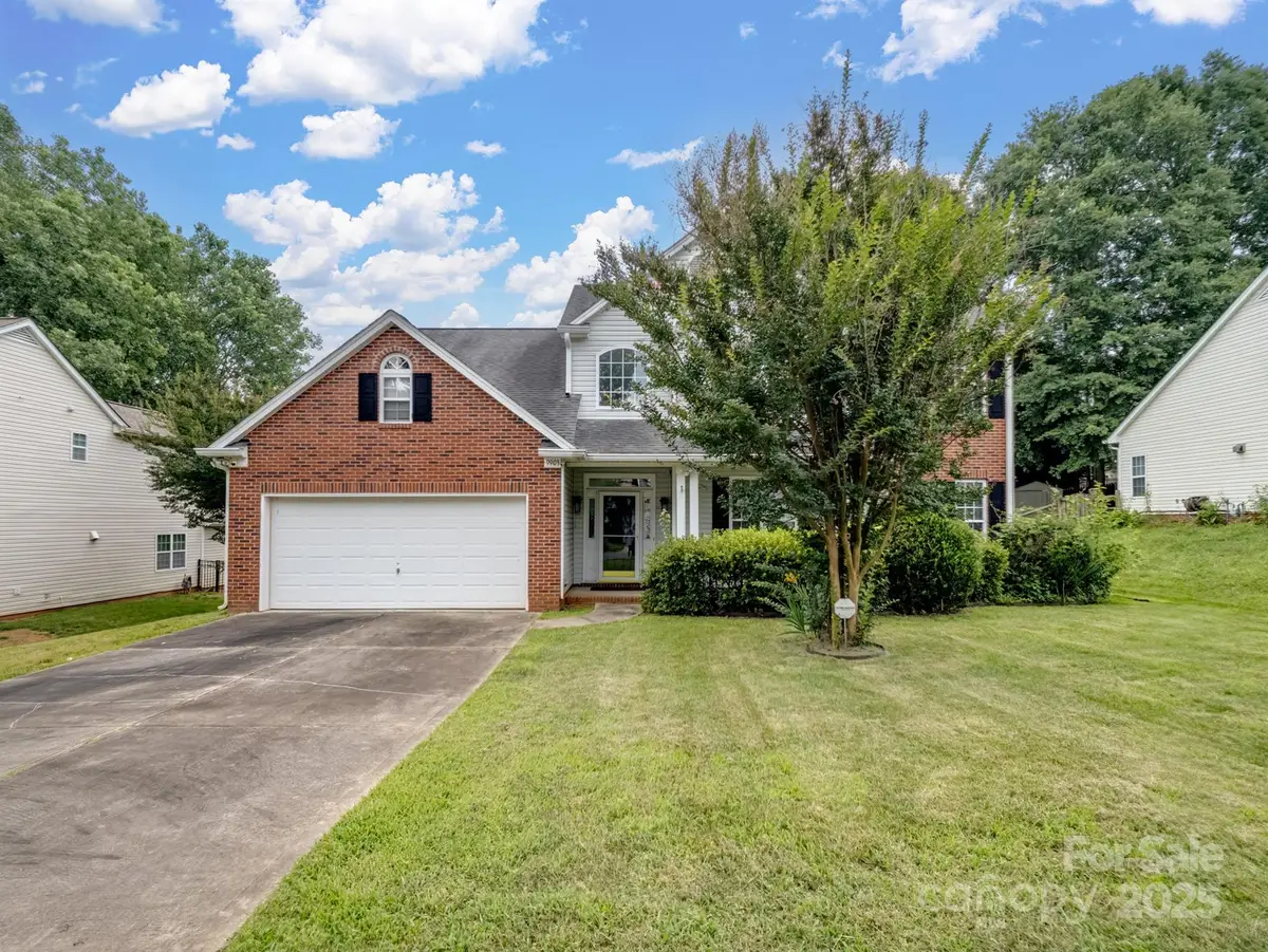 9903 Southampton Commons Drive, Charlotte, NC 28277 - Image #1