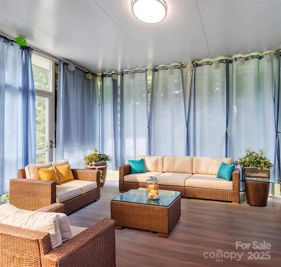 9903 Southampton Commons Drive, Charlotte, NC 28277 - Image #2