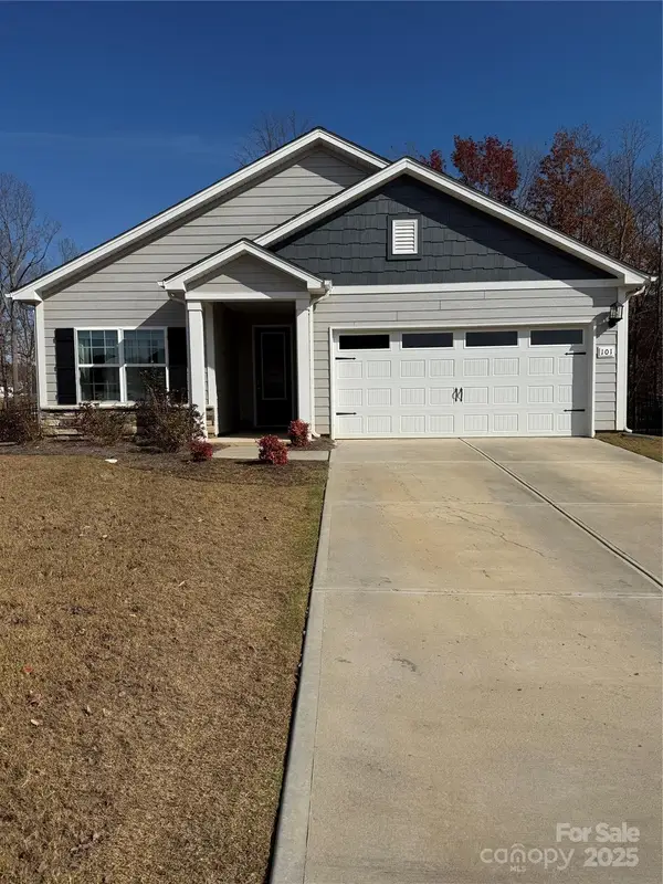 101 S Sina Street, Troutman, NC 28166