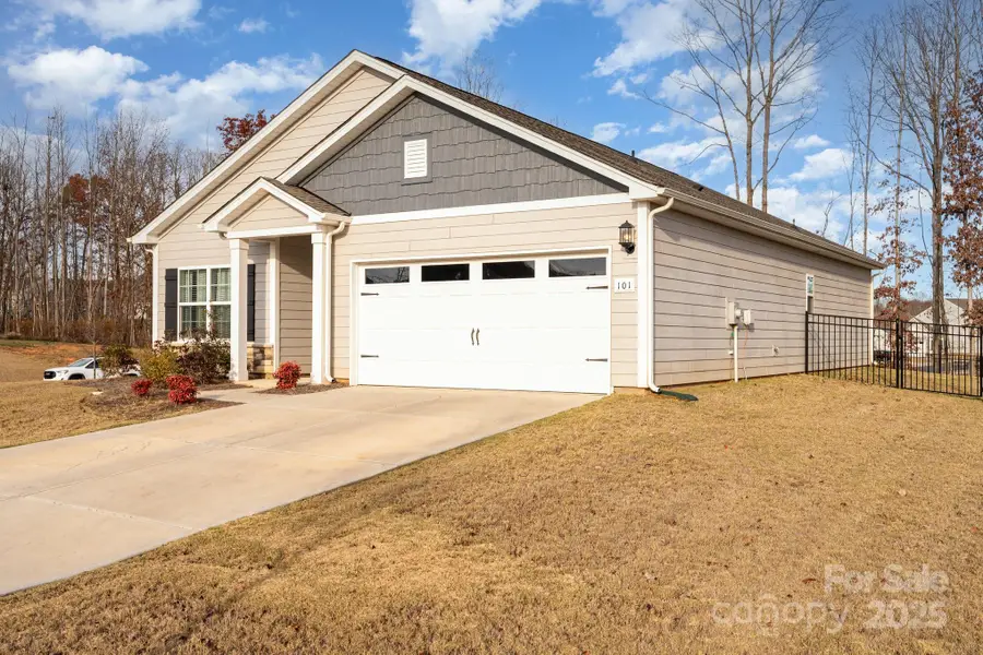 101 S Sina Street, Troutman, NC 28166 - Image #3