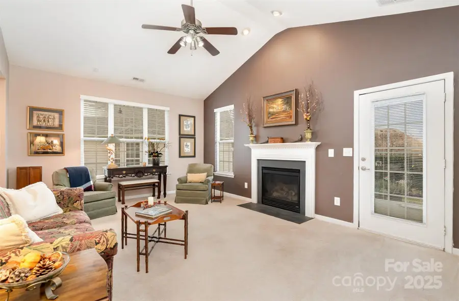 253 Garnet Court, Fort Mill, SC 29708 - Image #2