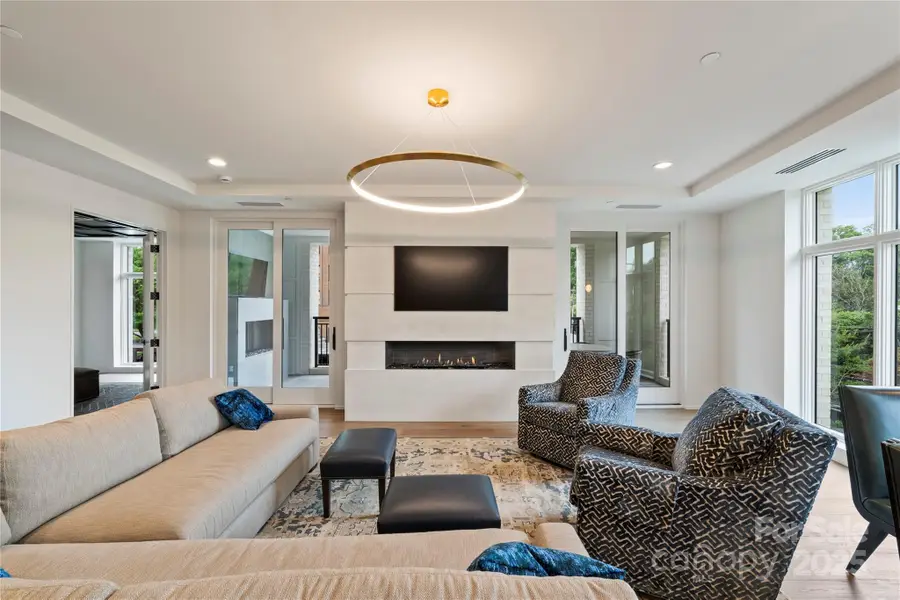 1500 Queens Road #204, Charlotte, NC 28207 - Image #3