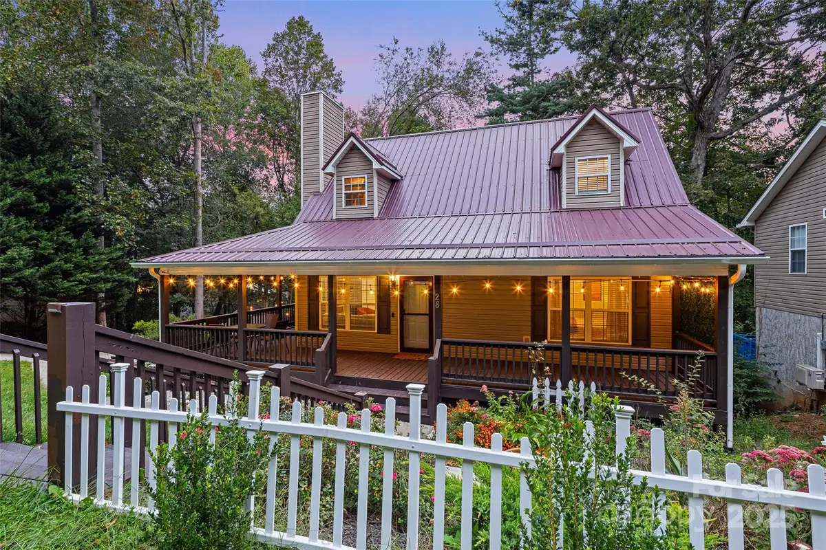 28 Grove Garden Avenue, Candler, NC 28715 - Image #1