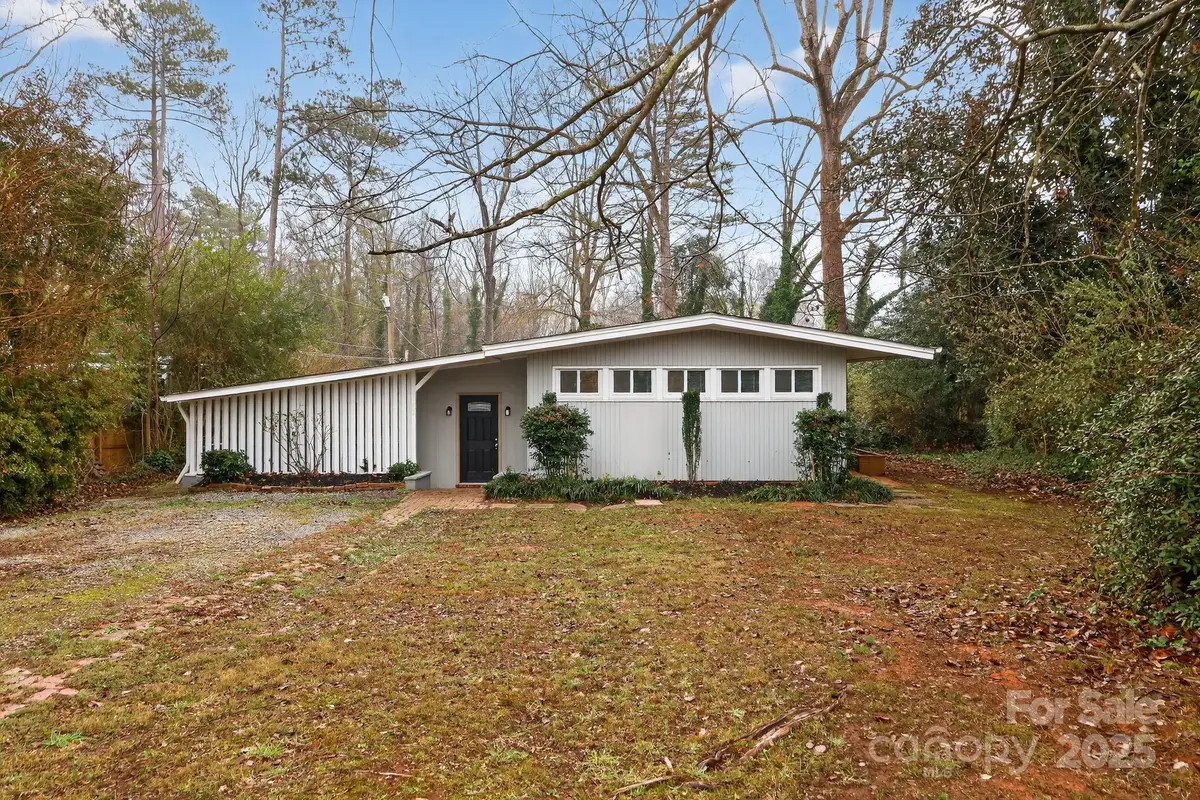 102 Maxine Street, Spartanburg, SC 29302 - Image #1