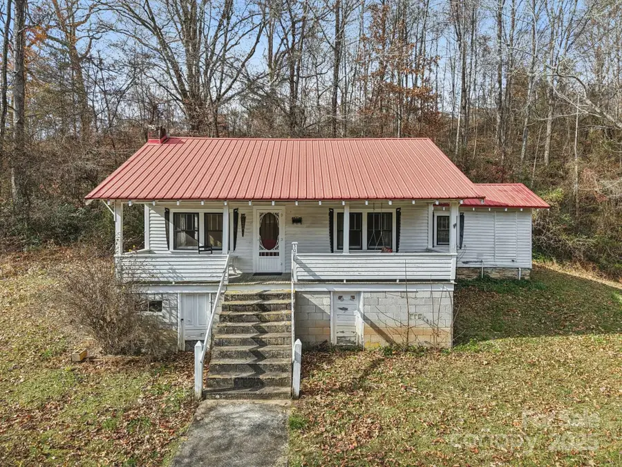 301 Parris Branch Road, Sylva, NC 28779 - Image #3