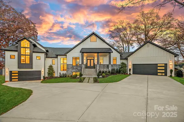 21528 Norman Shores Drive, Cornelius, NC 28031