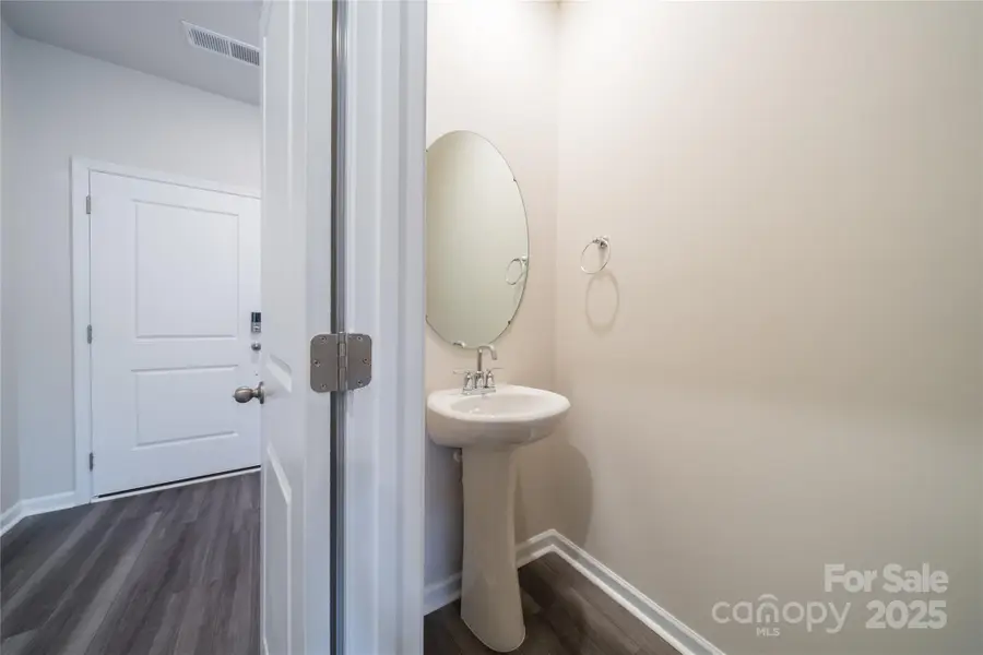 8041 Hidden Springs Trail, Charlotte, NC 28216 - Image #2