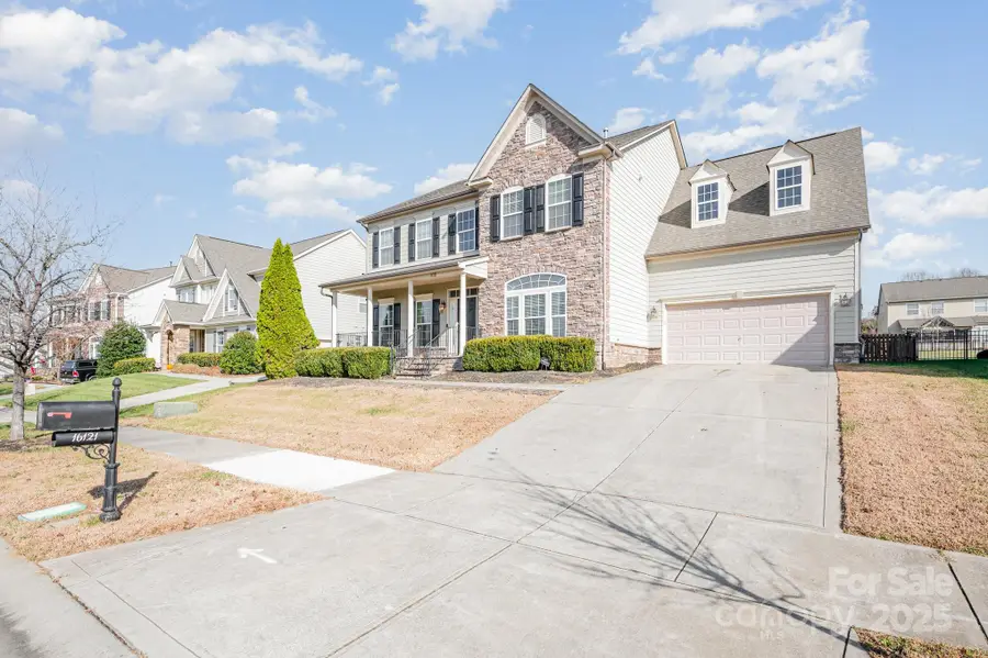 16121 Grassy Creek Drive, Huntersville, NC 28078 - Image #3