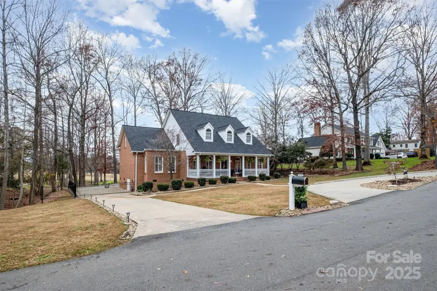 435 Country Club Court, Shelby, NC 28150 - Image #2
