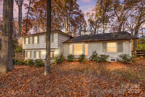 6701 Burlwood Road, Charlotte, NC 28211