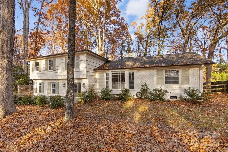 6701 Burlwood Road, Charlotte, NC 28211 - Image #2