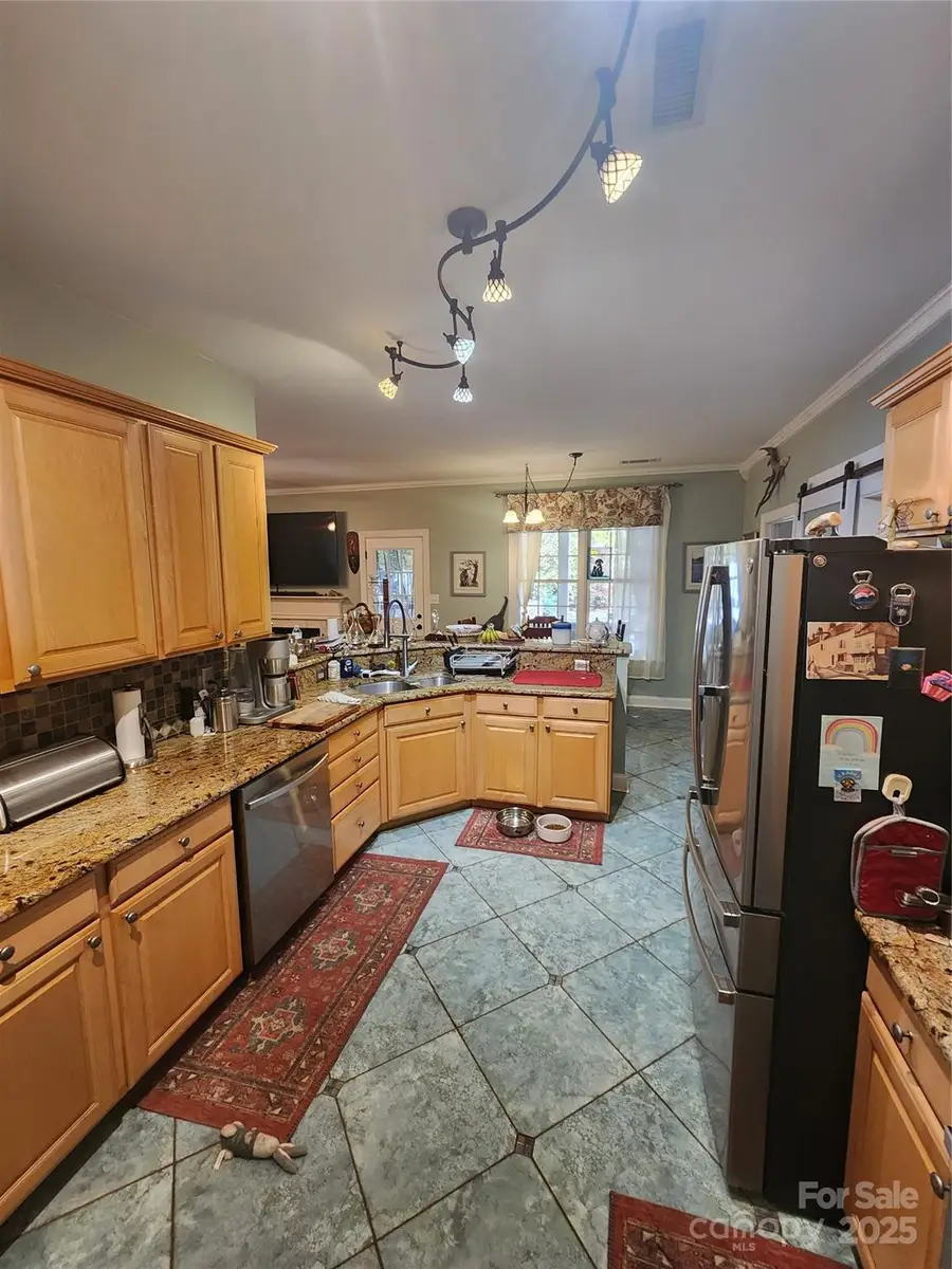 9438 Valley Road, Charlotte, NC 28270 - Image #3