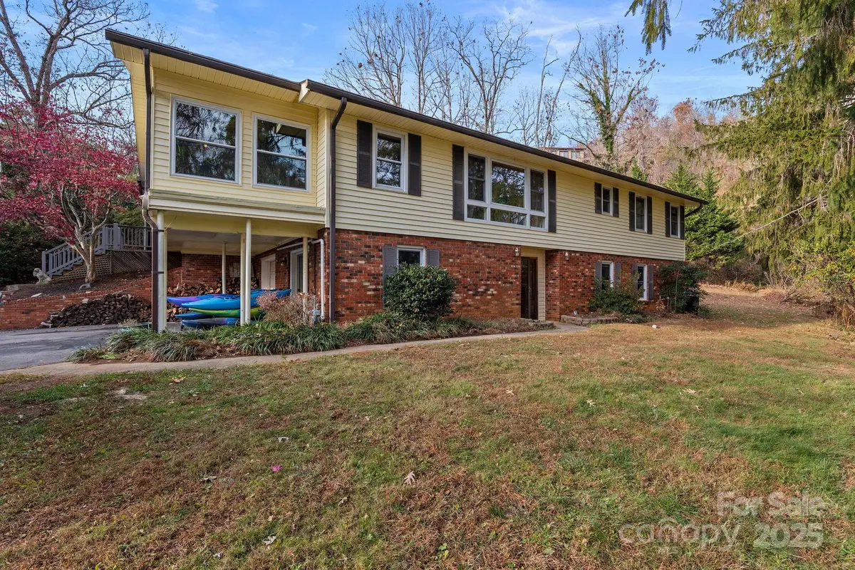 28 Graystone Road, Asheville, NC 28804 - Image #1