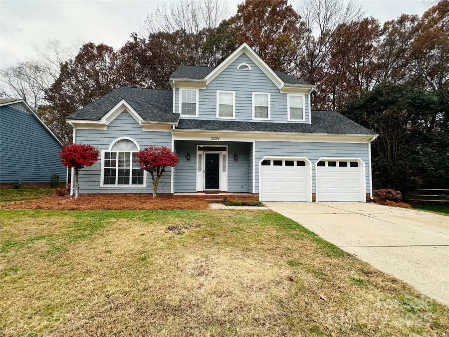 3229 Ashwell Oaks Lane, Matthews, NC 28105 - Image #2