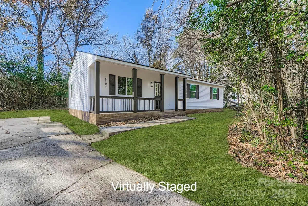 6104 Bridlewood Lane, Charlotte, NC 28215 - Image #1