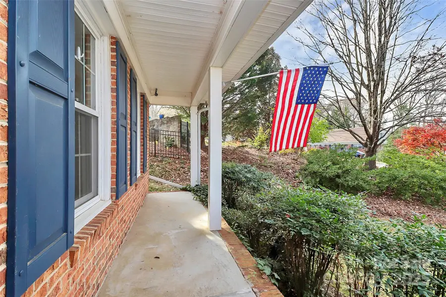 7501 Folger Drive, Charlotte, NC 28226 - Image #3