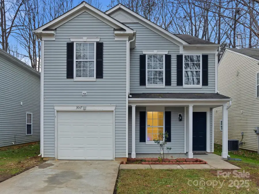3047 Meadow Knoll Drive, Charlotte, NC 28269 - Image #2