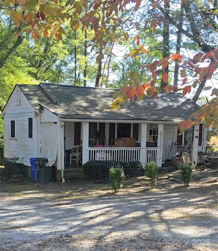 127 A/B & 129 S Mitchell Street, Rutherfordton, NC 28139 - Image #2