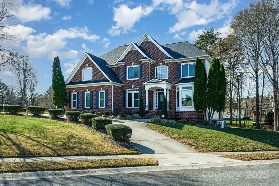 10927 Parkleigh Drive, Charlotte, NC 28262 - Image #2