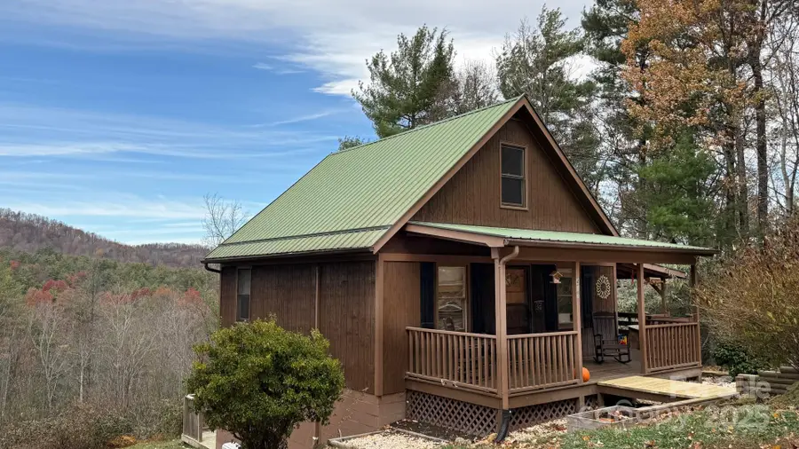 437 Deer Crossing Lane, Lenoir, NC 28645 - Image #2