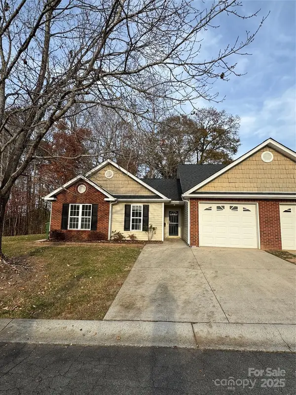 112 Dujon Court, Mount Holly, NC 28120