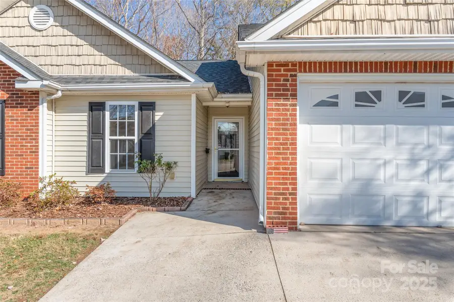 112 Dujon Court, Mount Holly, NC 28120 - Image #2