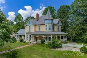 206 N Brook Street, Wilkesboro, NC 28697 - Image #1