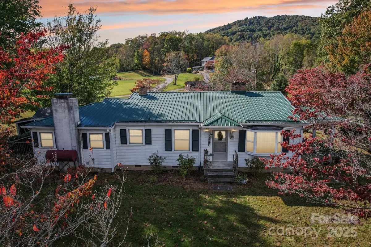 400 Will Hyatt Road, Waynesville, NC 28786 - Image #1